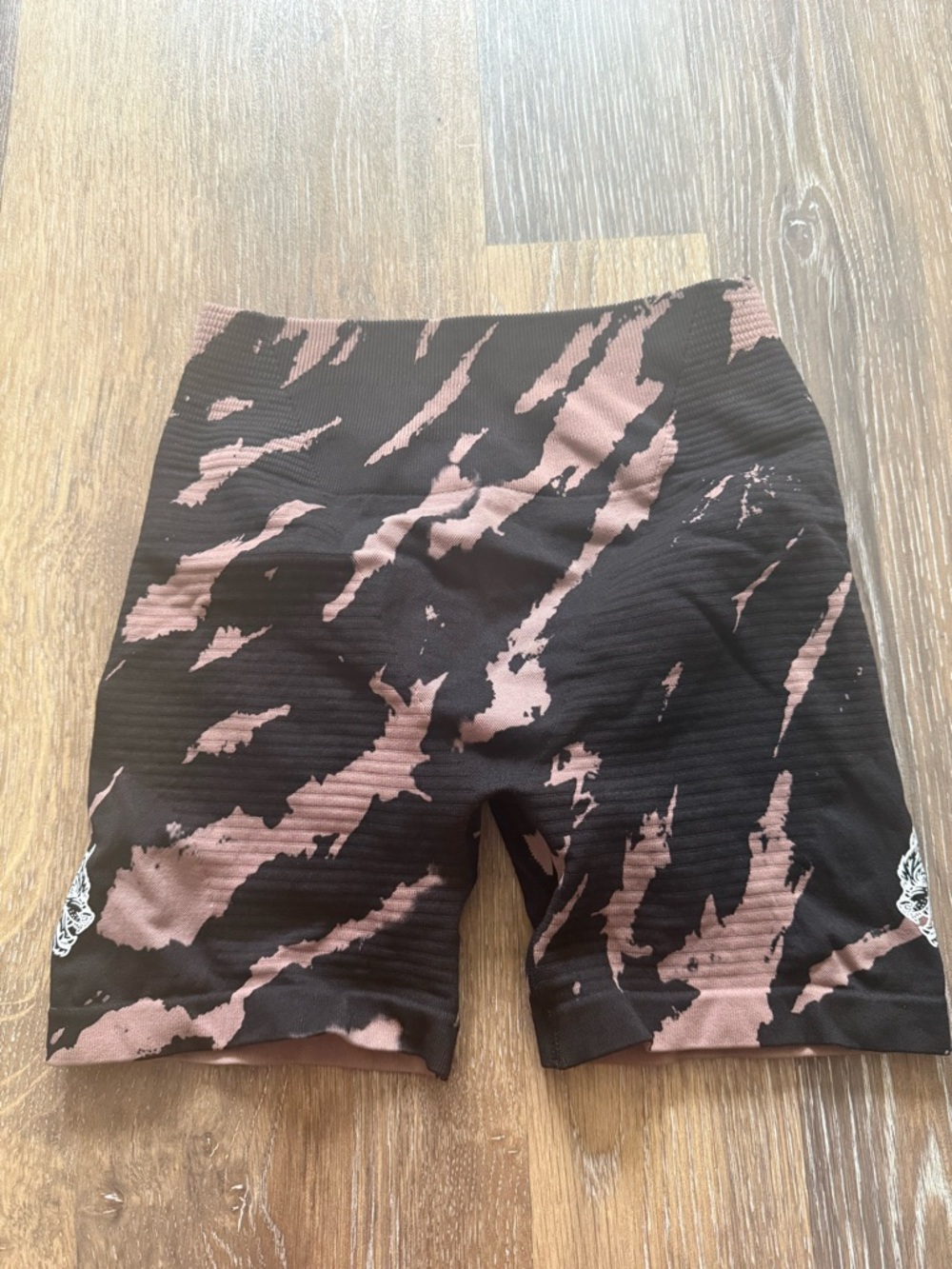 Authentic Darc Sport SHE collection biker shorts
Limited edition – 376 of 1000